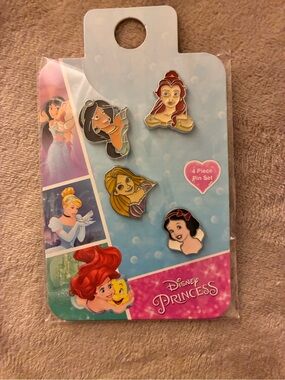 Disney Princess Enamel Pin Backing Card with Black Pin Backs
